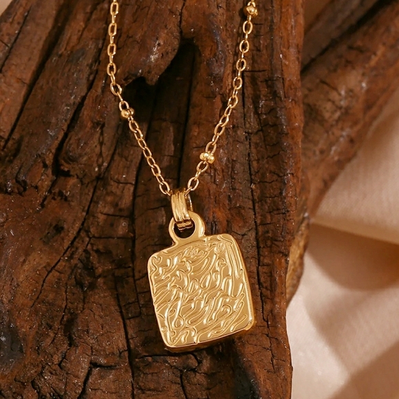 NEW Gold Natural Shell Square Butterfly Pendant On Satellite Chain Necklace - Picture 5 of 7